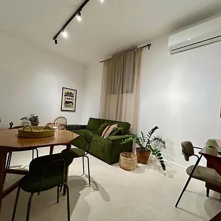 Below Vlt By Malta Loft Company